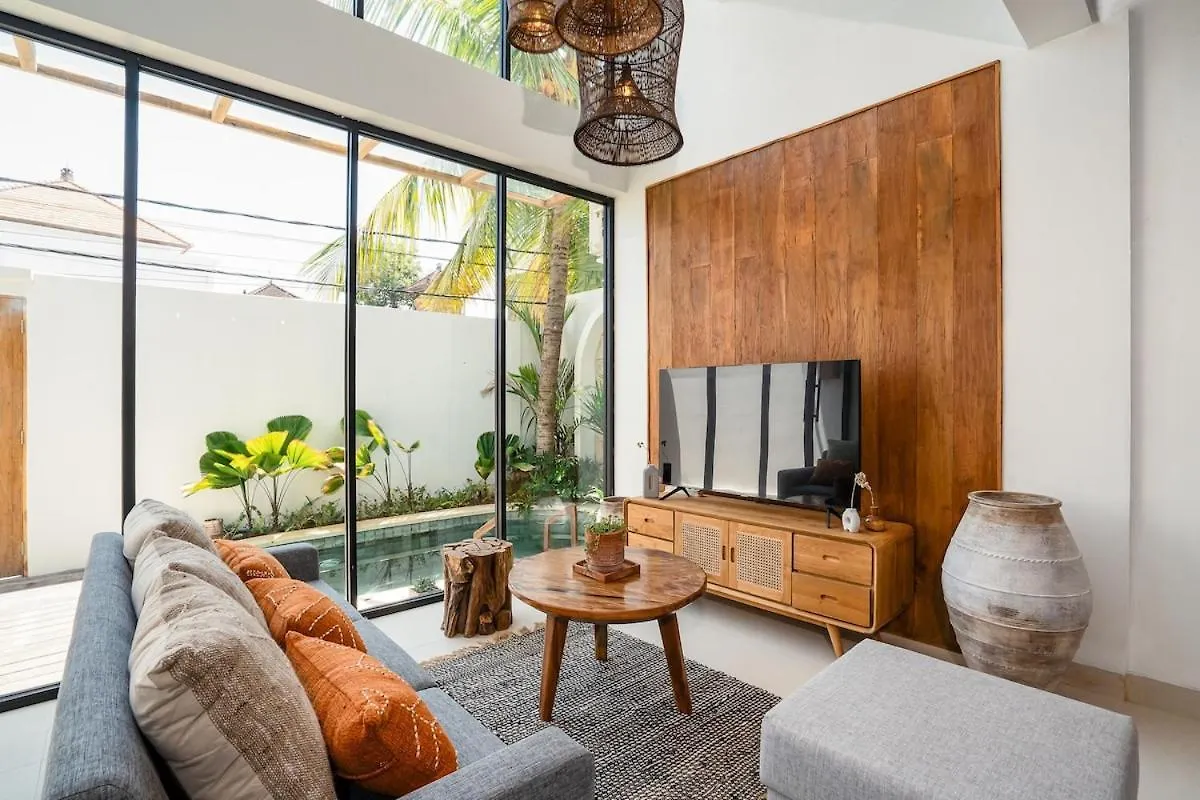Villa Casa Goya - Lofty Pool Villa Near The Beach In Vibrant Legian Legian (Bali)