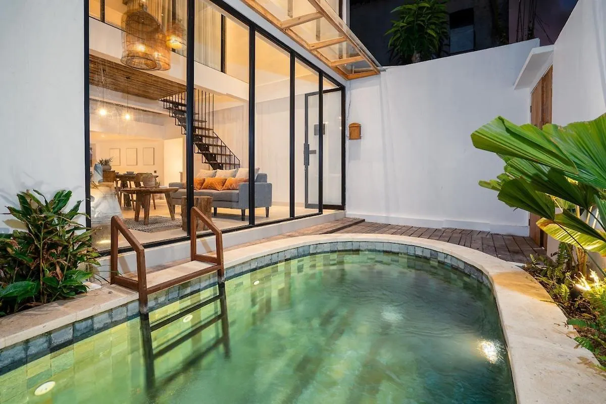 Villa Casa Goya - Lofty Pool Villa Near The Beach In Vibrant Legian 0*, Legian (Bali)